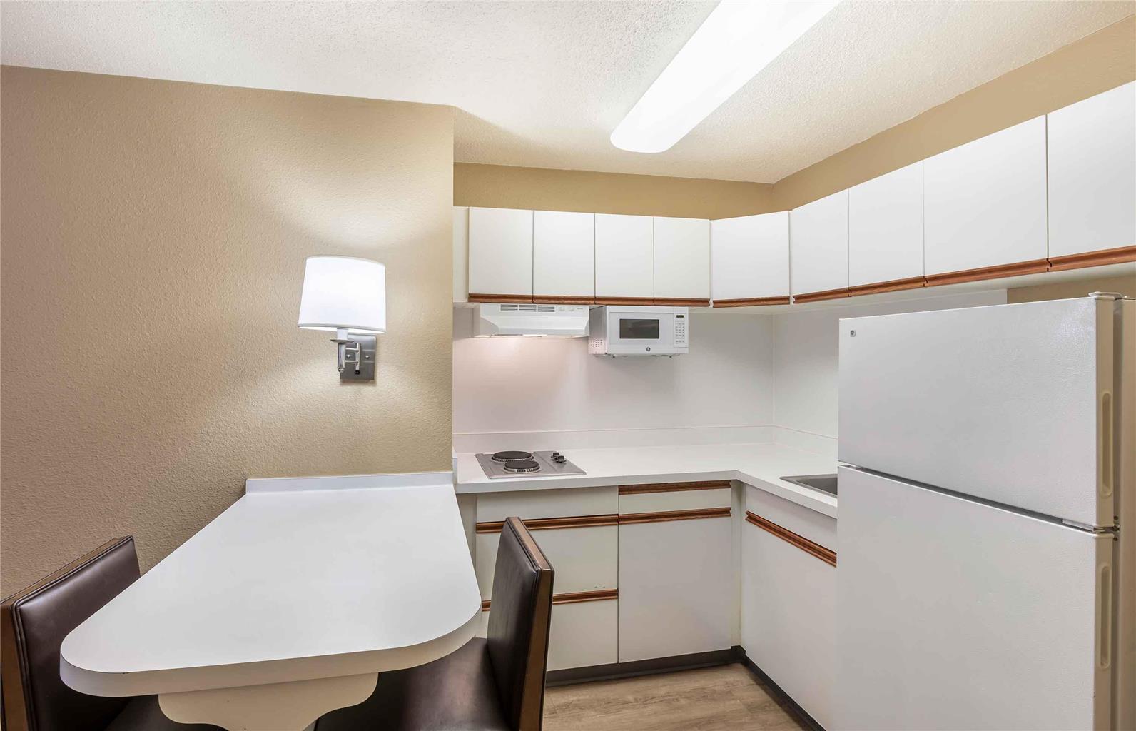 Extended Stay America Suites Milwaukee Brookfield - photo 29