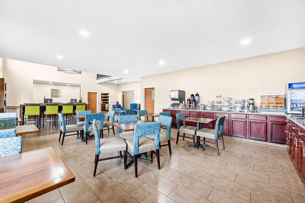 Comfort Inn & Suites Pueblo - photo 66