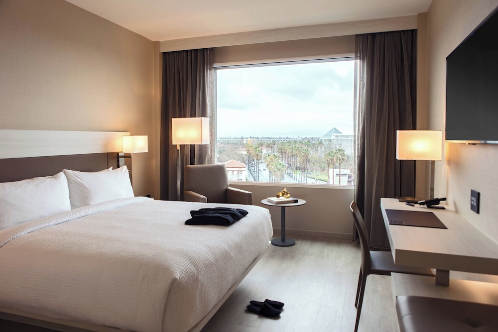 AC Hotel by Marriott San Jose Downtown - photo 12
