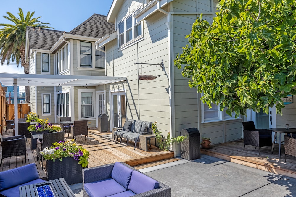 Nantucket Whale Inn - photo 3