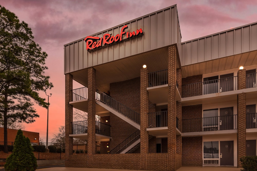 Red Roof Inn Raleigh Northeast Downtown - photo 44