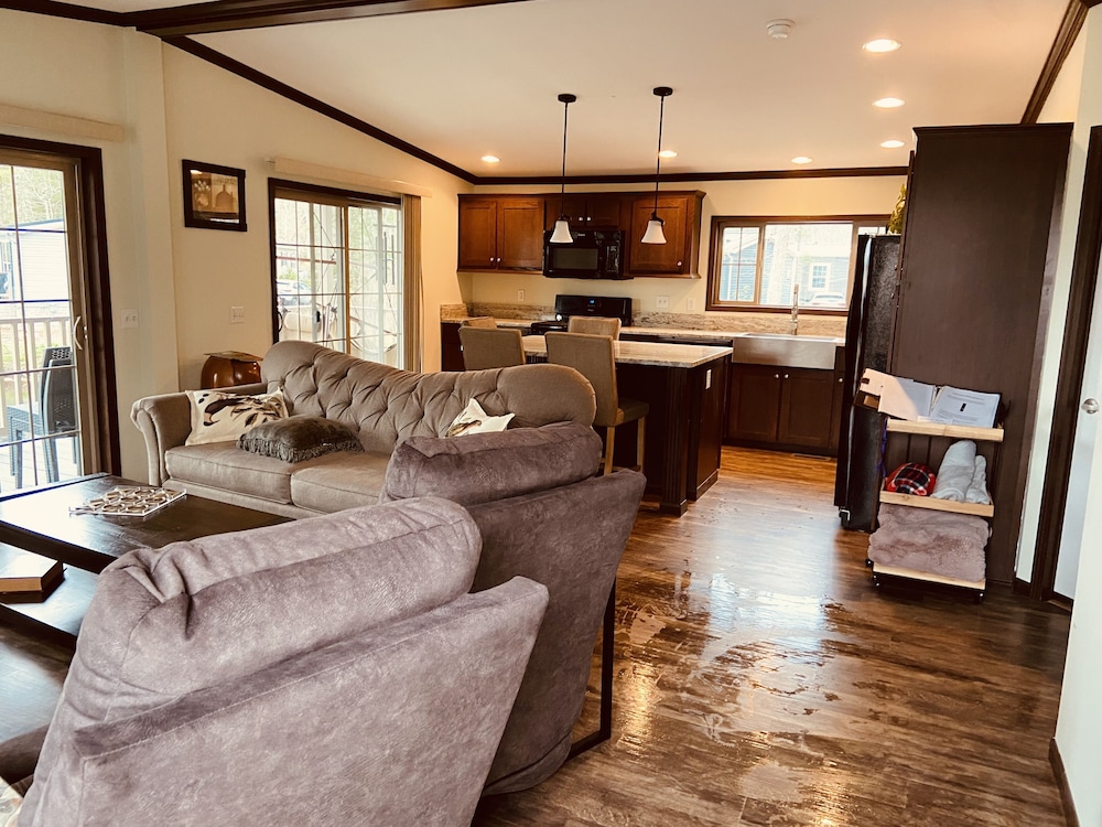 Swan Lake Resort Rentals - photo 103