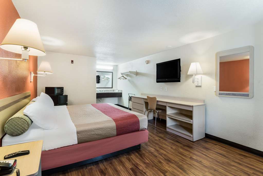 Motel 6 Newport News - photo 20