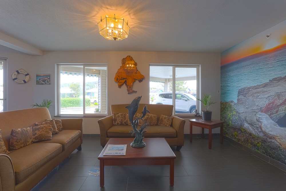 Siletz Bay Beachfront Hotel by OYO Lincoln City - photo 11