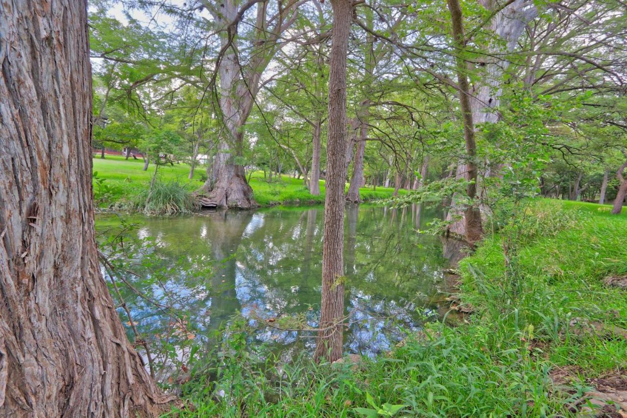 Creekside Retreat — 4-Star Luxury Hotel in Wimberley, United States