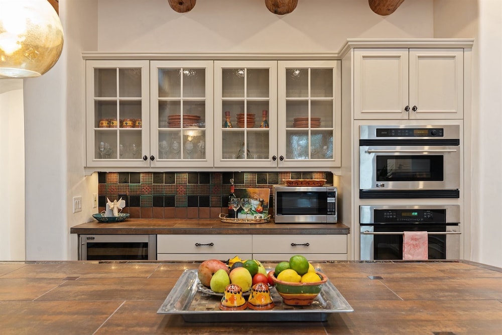 La Joya Spacious and Historic Downtown Jewel - photo 24