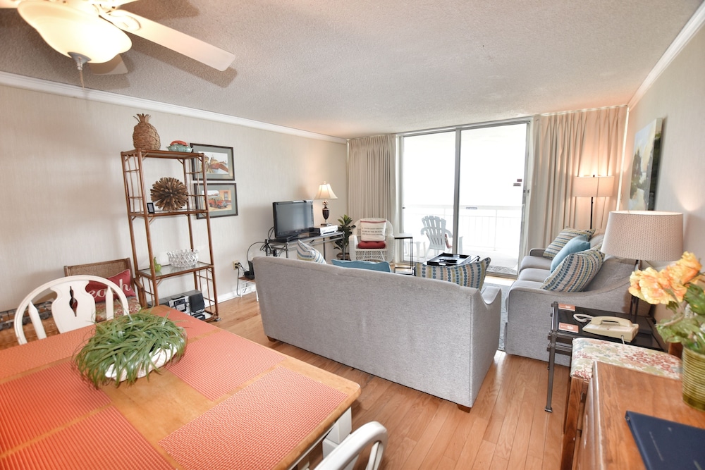 0401 Waters Edge Resort 3 Bedroom Condo by RedAwning - photo 25