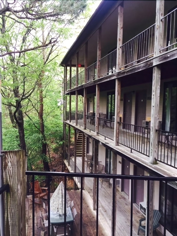 Compton Ridge Resort - photo 11