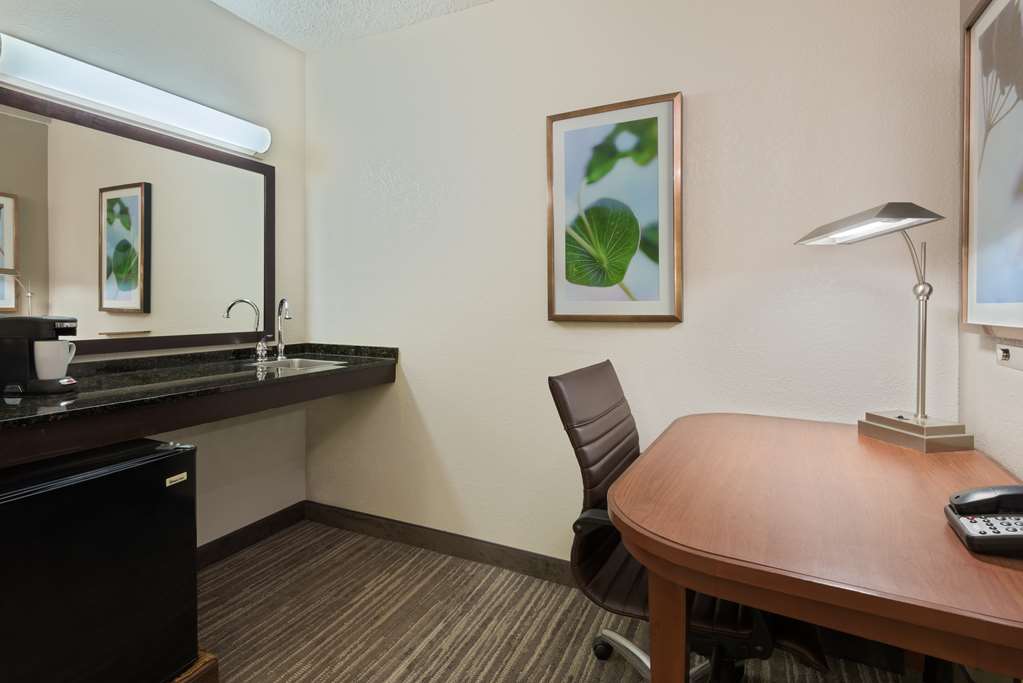 Hyatt Place Ft. Lauderdale Plantation - photo 23
