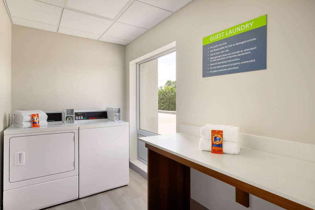 La Quinta Inn & Suites by Wyndham Braselton - photo 68