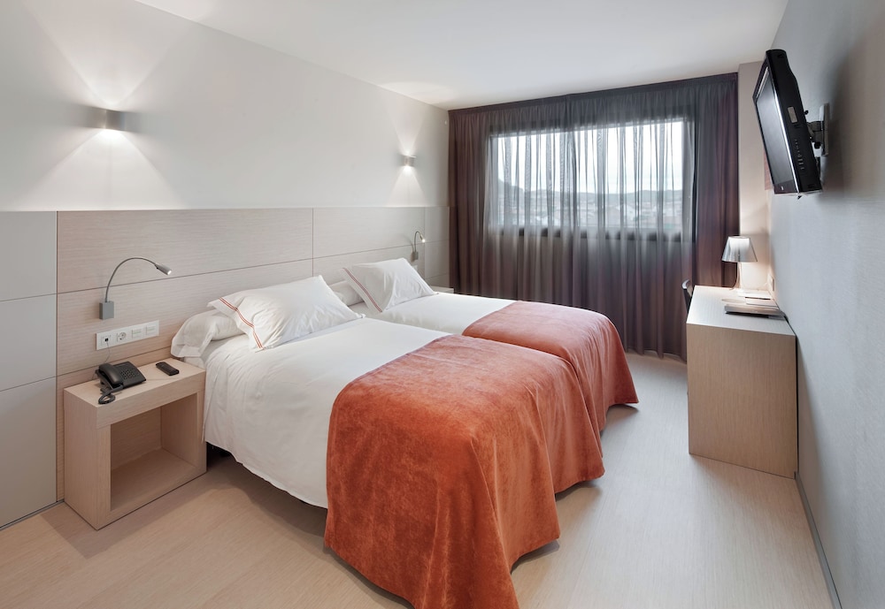 Sercotel Hola Tafalla — 4-Star Luxury Hotel in Tafalla, Spain