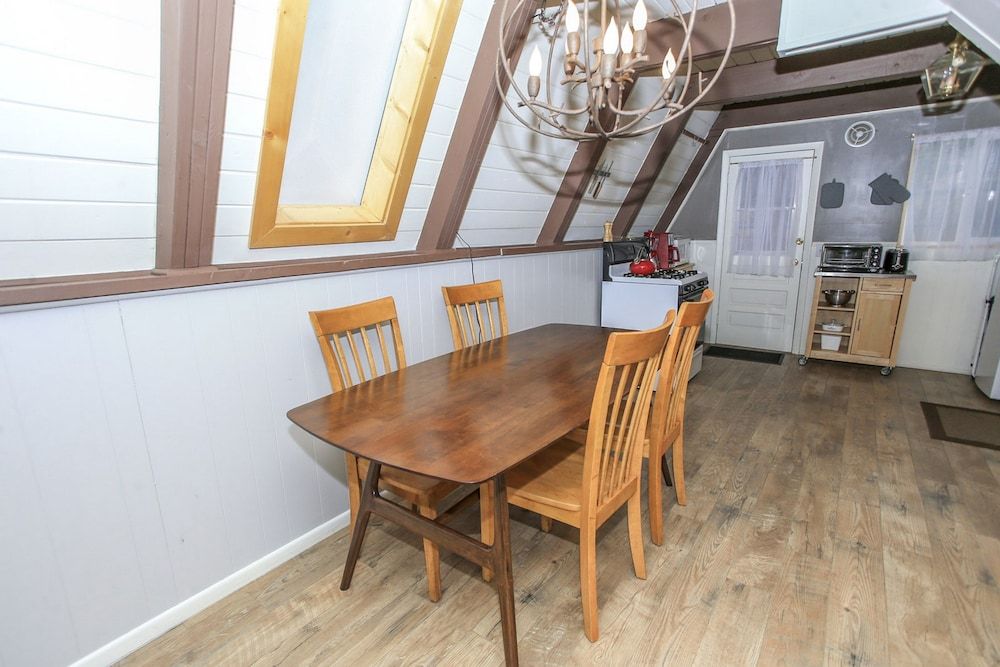 The Getaway Amazing and cozy escape With beautiful views of the Bear Mountain slopes - photo 4