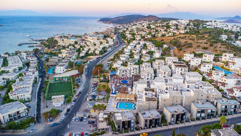 Sun Point Suites Hotel