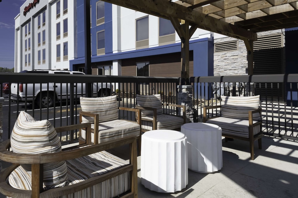 Hampton Inn Conyers - photo 58