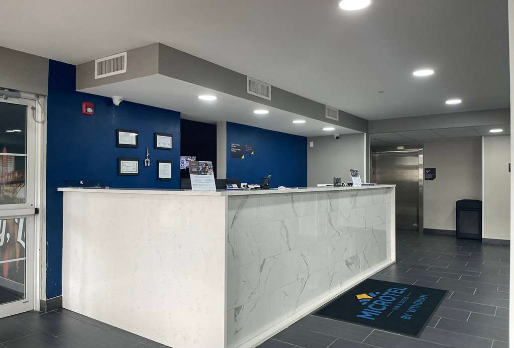 Microtel Inn & Suites by Wyndham Bossier City - photo 10