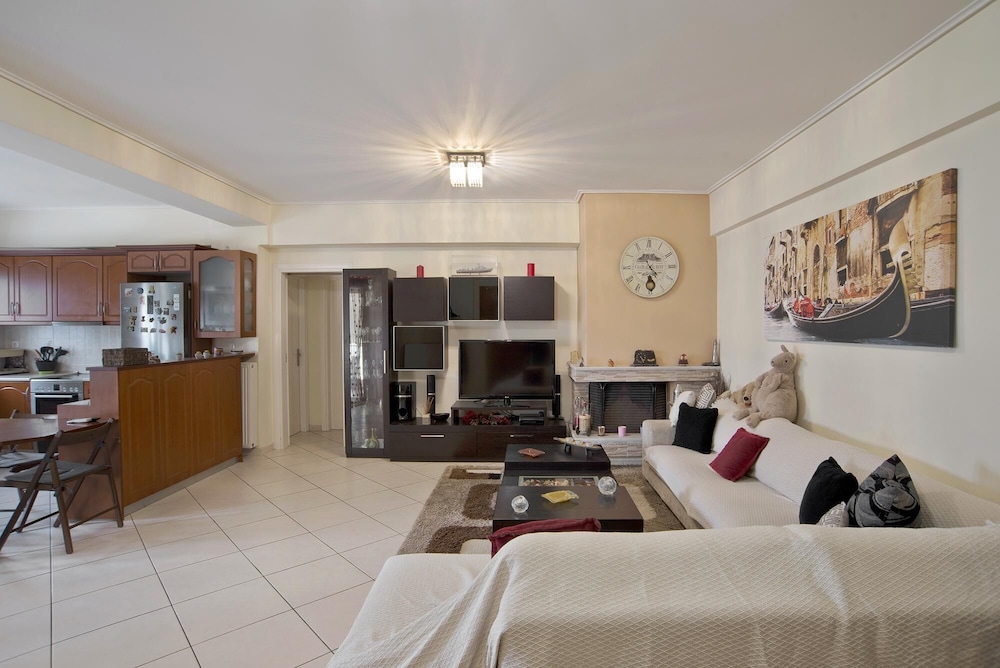 Paradeisos in Chalandri — 4-Star Luxury Hotel in Marousi, Greece
