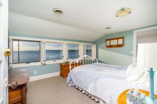 Inn at Beulah Beach on Crystal Lake - photo 29