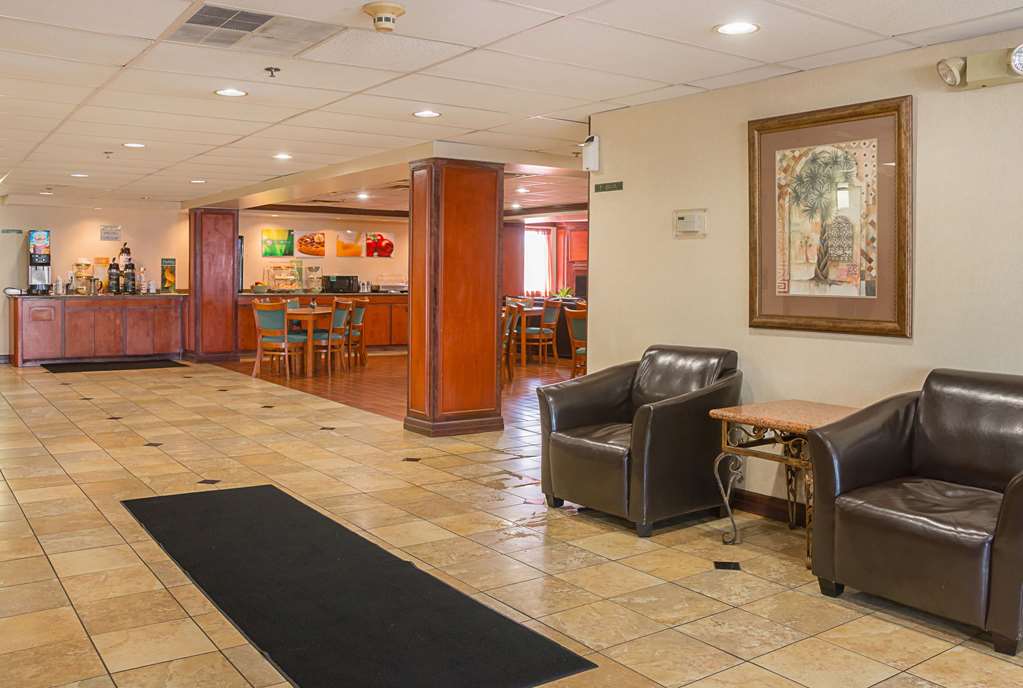 Quality Inn & Suites Detroit Metro Airport - photo 5