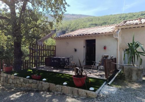 Joli Studio Entre Mer Et Montagne Proche de Nice - last minute hotel in Unknown City