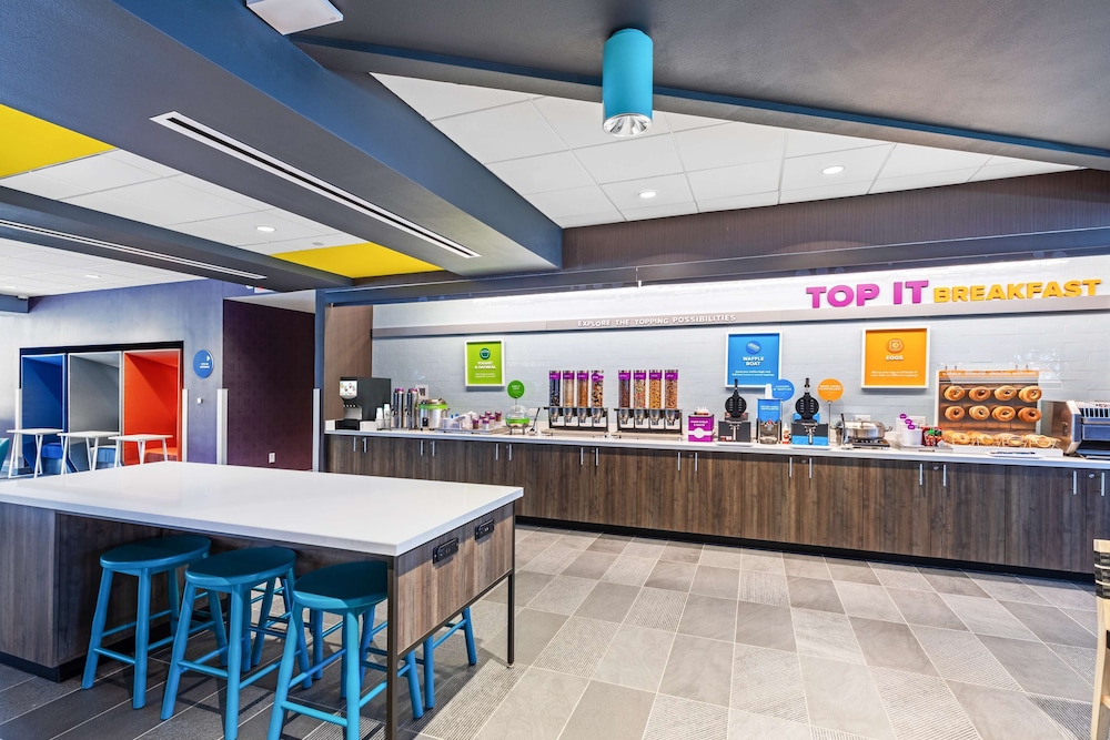Tru by Hilton Laredo Airport - photo 19