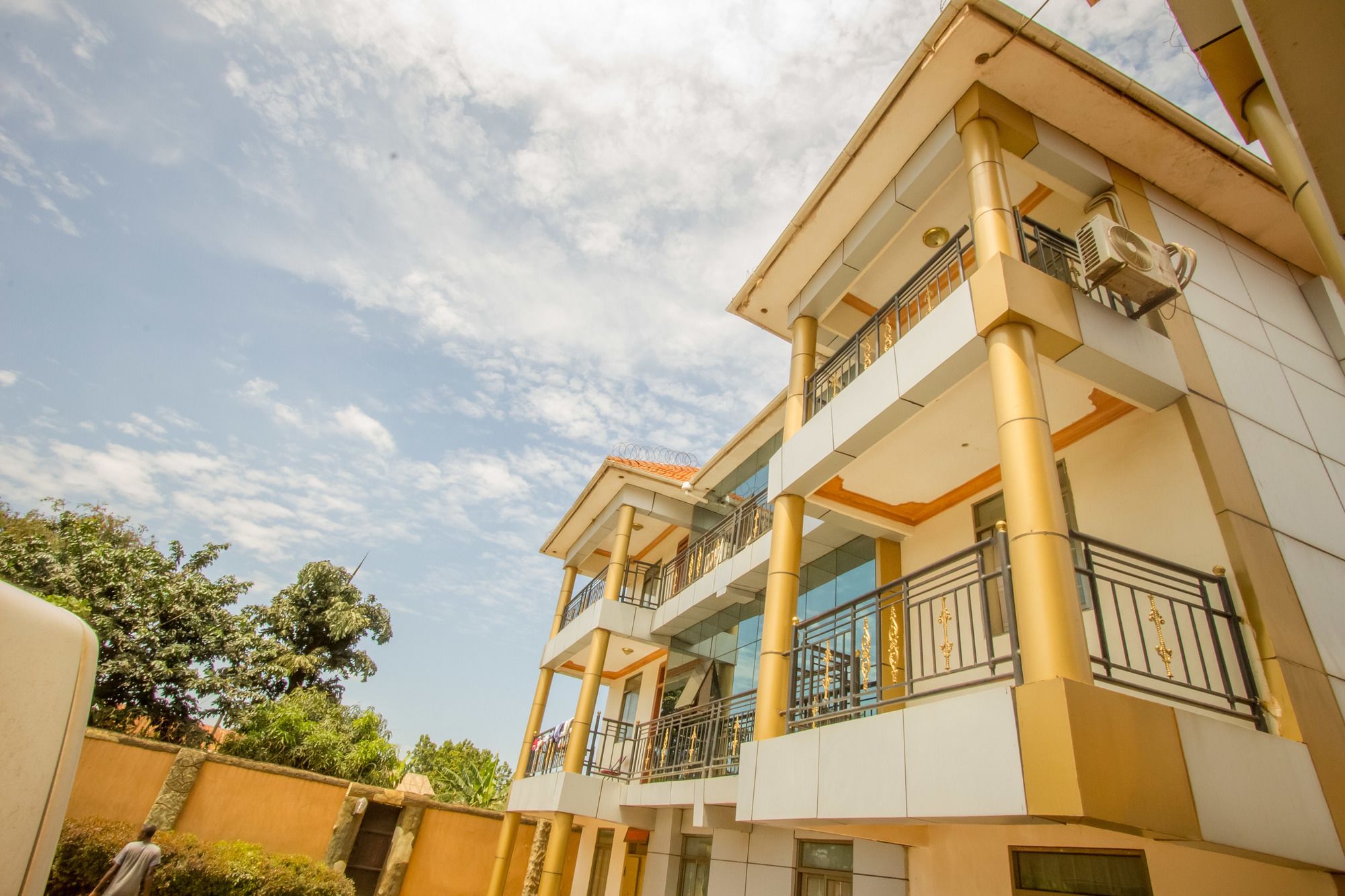 Platinum Royal Hotel - last minute hotel in Kampala