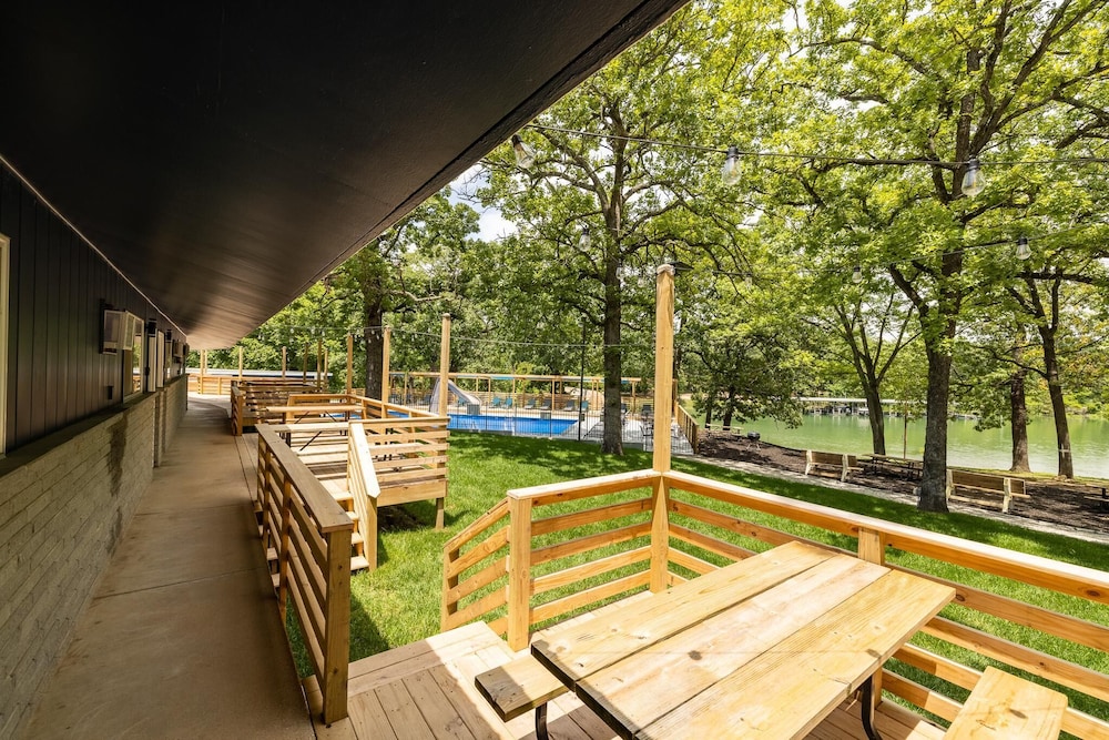 Kimberling Cove Resort - photo 128