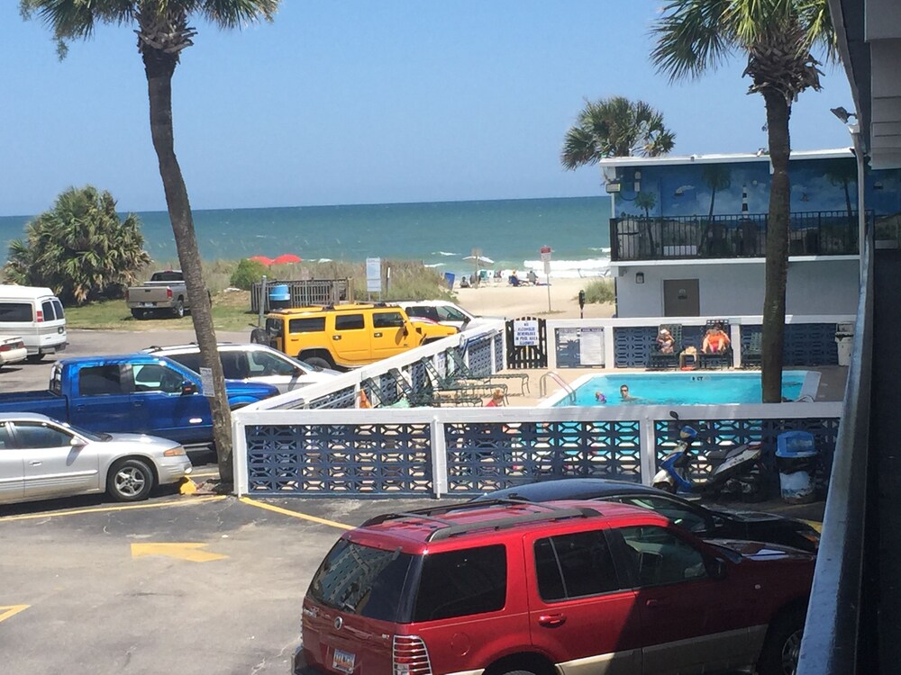 Sea Hawk Motel - photo 37