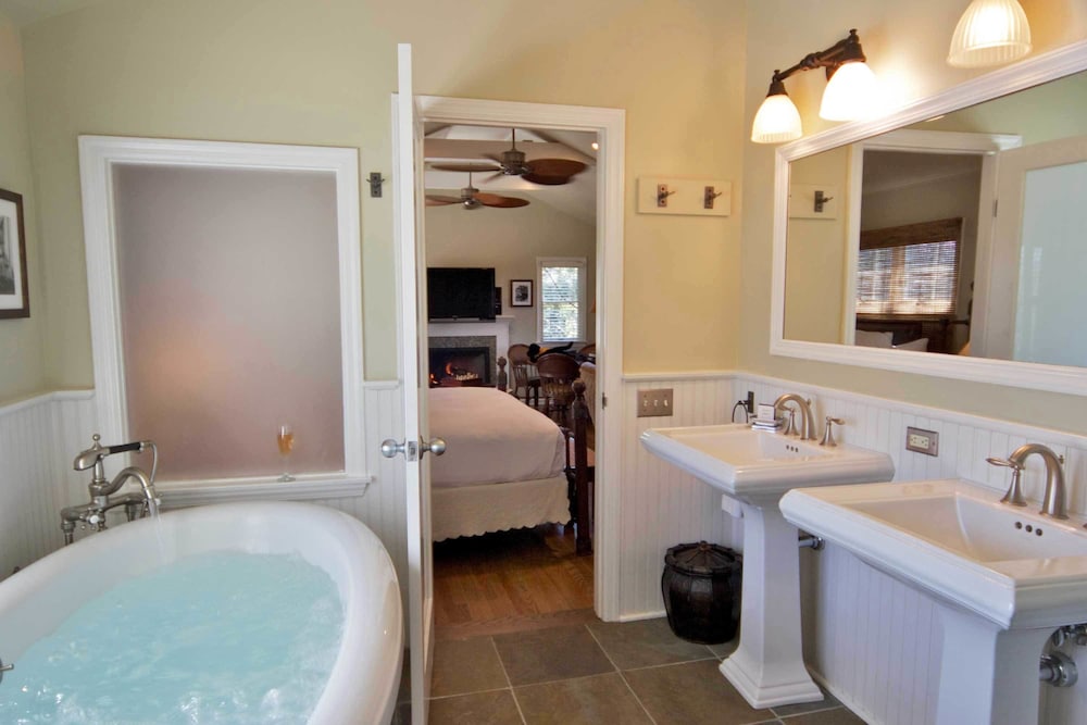 Mill House Inn - photo 105