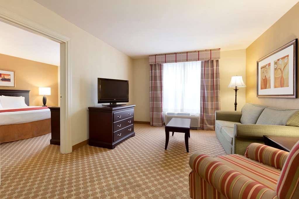 Spark by Hilton Sumter - photo 3