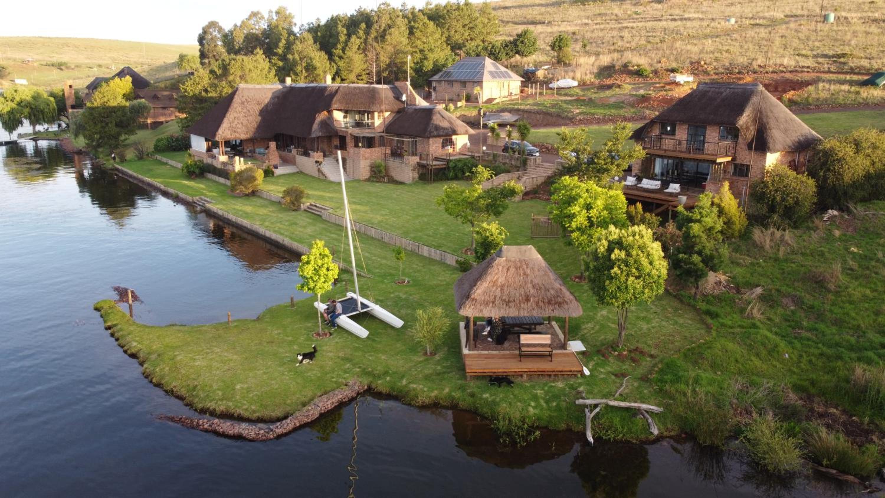 Sedgefield Lodge — 4-Star Luxury Hotel in Witbank, South Africa