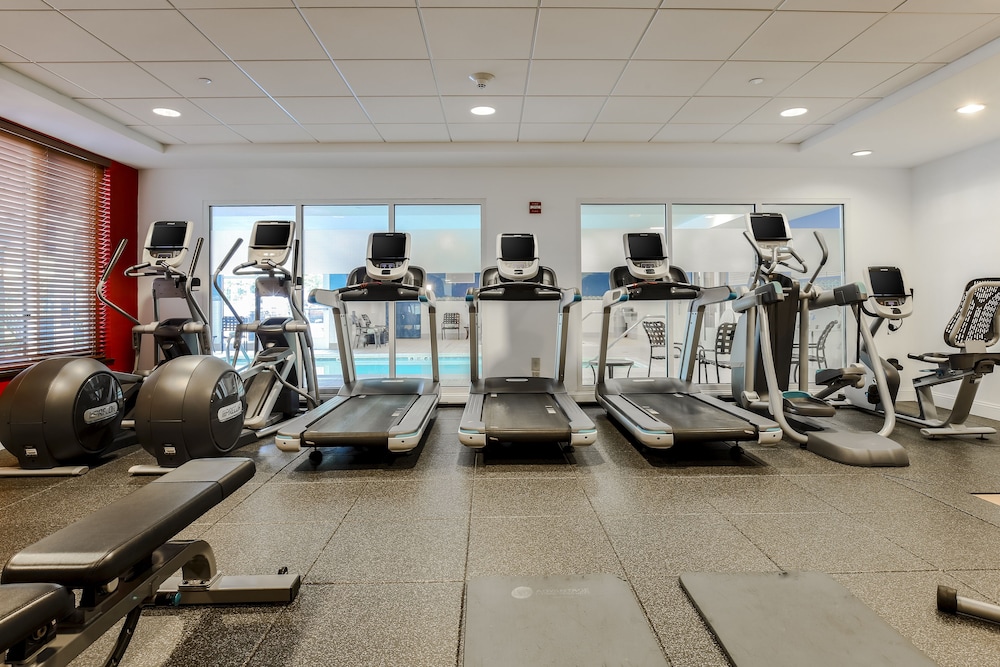 Hilton Garden Inn Melville - photo 23