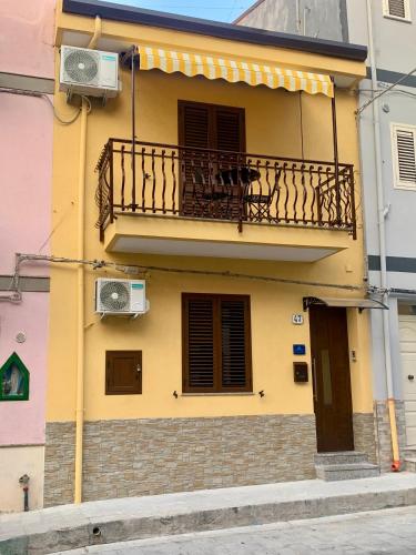 Campofelice Happy Casa — 4-Star Luxury Hotel in Campofelice Di Roccella, Italy