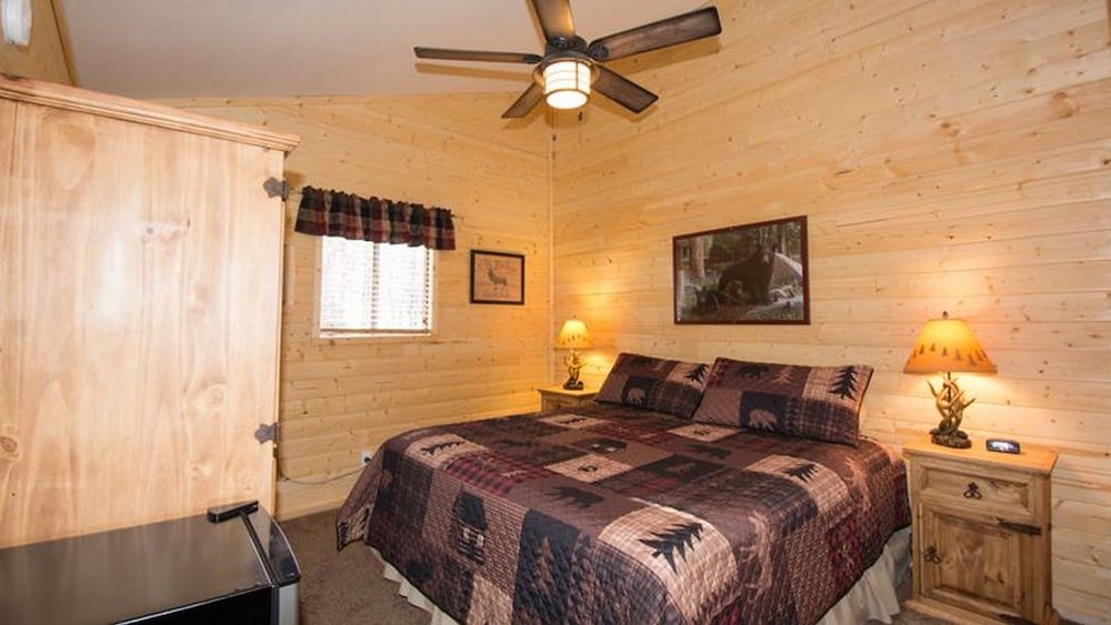 Upper Canyon Inn & Cabins - photo 31