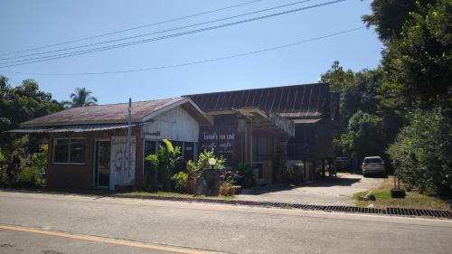 Baan Job Sangkhlaburi — Sangkhla Buri