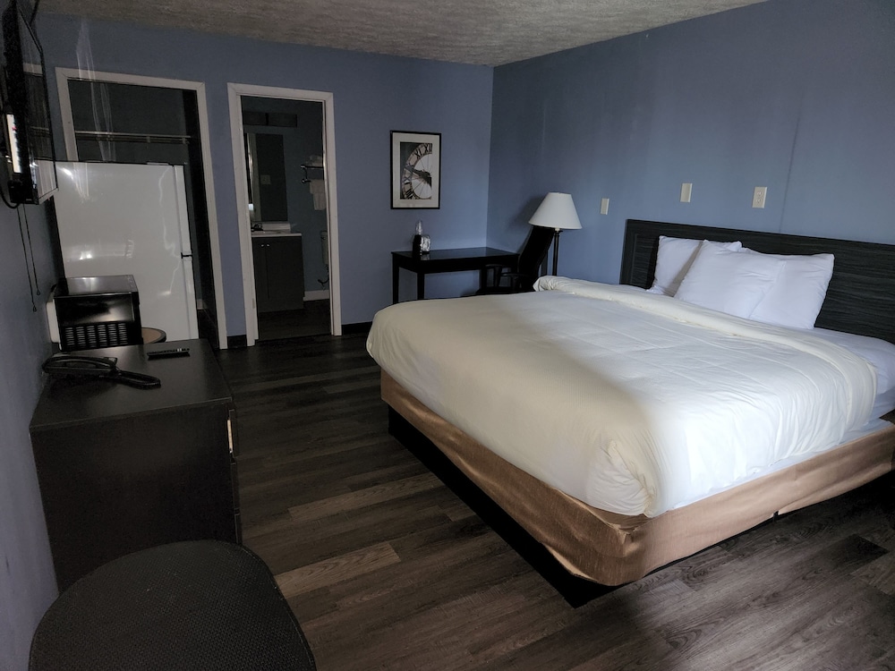 Ashley Motel - photo 10