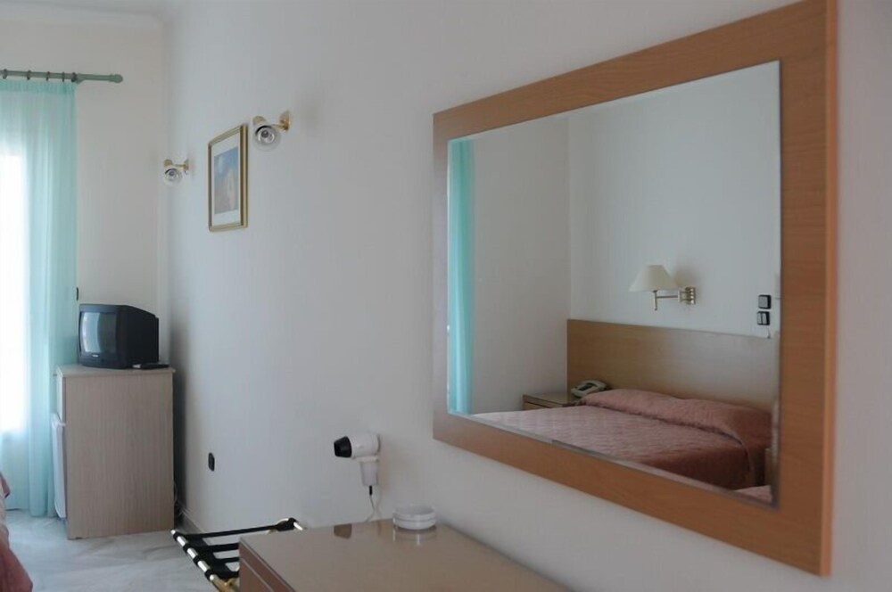 Katerina — Aegina — photo 4