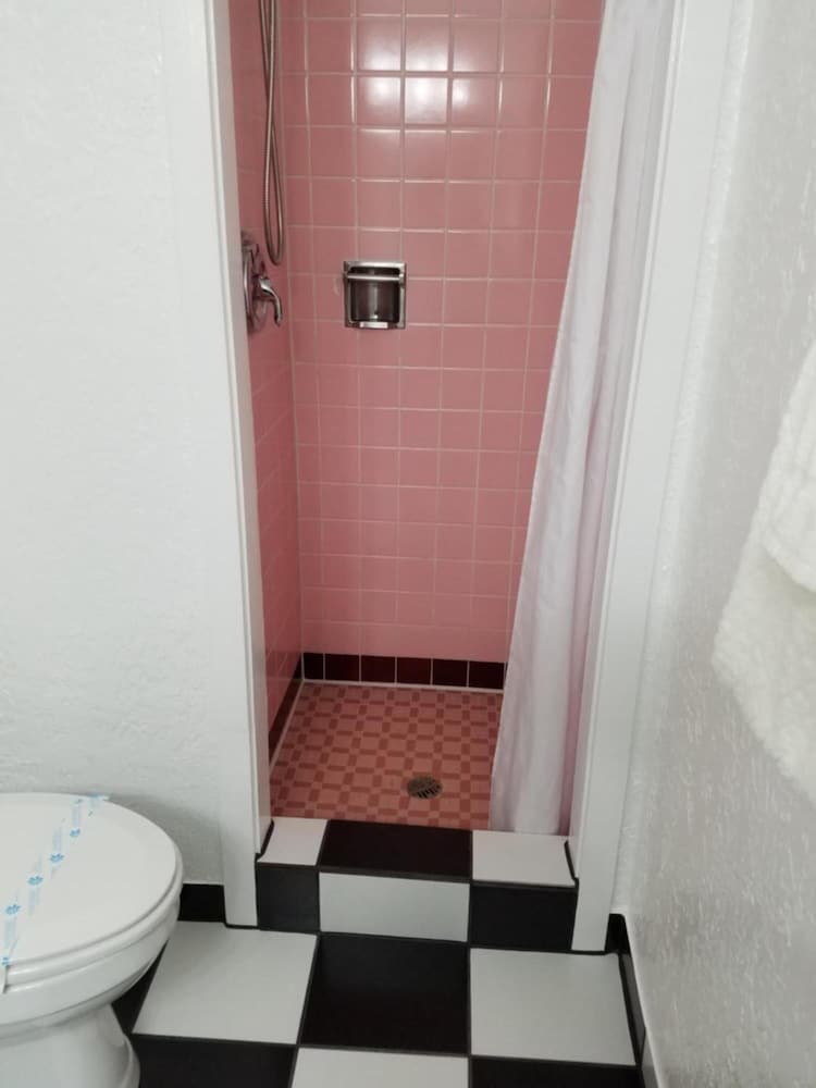 Rocket Motel - photo 29