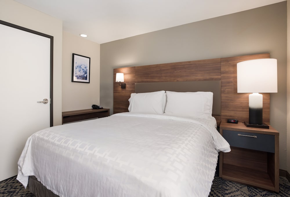 Candlewood Suites Lake Charles Sulphur by IHG - photo 21