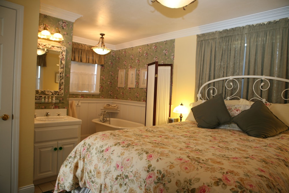 Pescadero Creek Inn - photo 5
