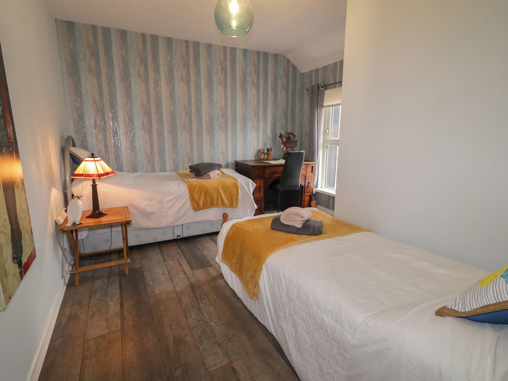 30 Main Street — Carrickfergus — photo 4