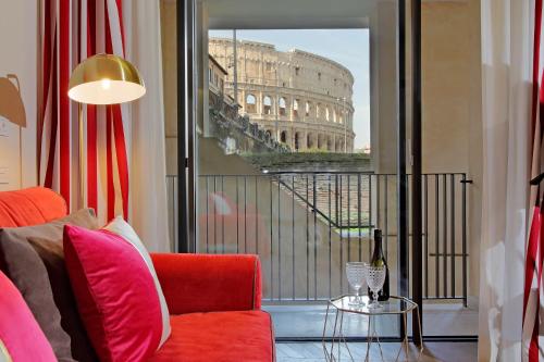 Luxury Domus Apartment 2 — 4-Star Luxury Hotel in Rome, Italy