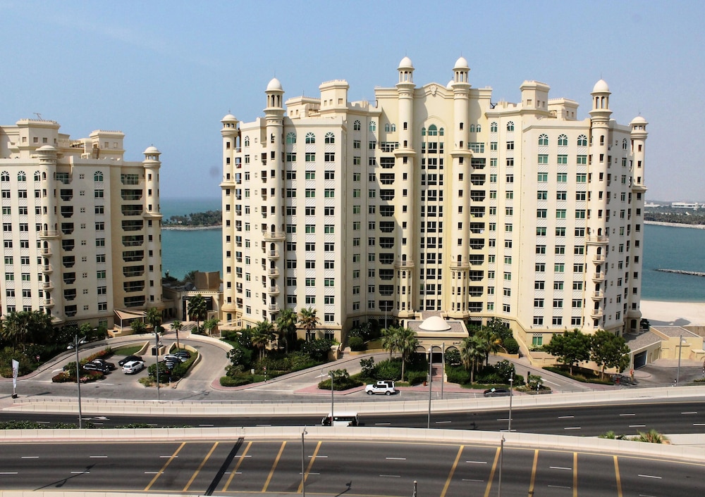 Royal Club By RVHR Palm Jumeirah — 4-Star Luxury Hotel in Dubai, United Arab Emirates