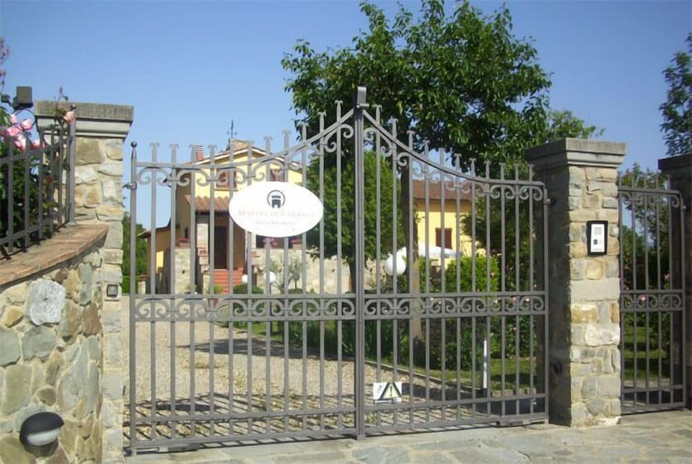 B&B Maestà di Cudino — 4-Star Luxury Hotel in Arezzo, Italy
