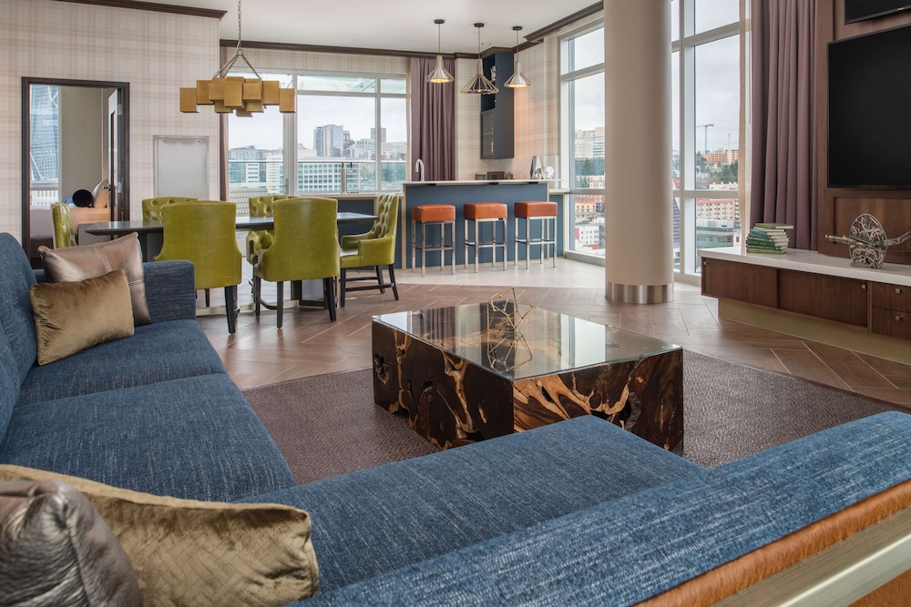 Embassy Suites by Hilton Seattle Downtown Pioneer Square - photo 33