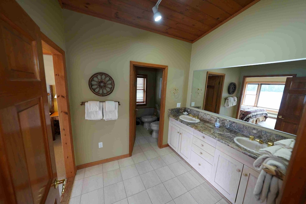 Ampersand Bay Resort - photo 179