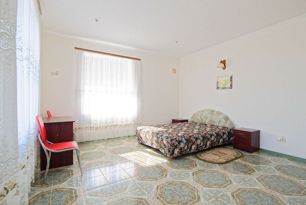 Oven Hotel — Karolino-Buhaz — photo 4