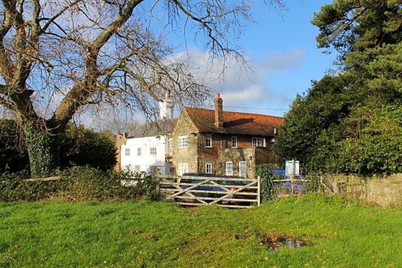 Chequers Hotel in Pulborough, United Kingdom