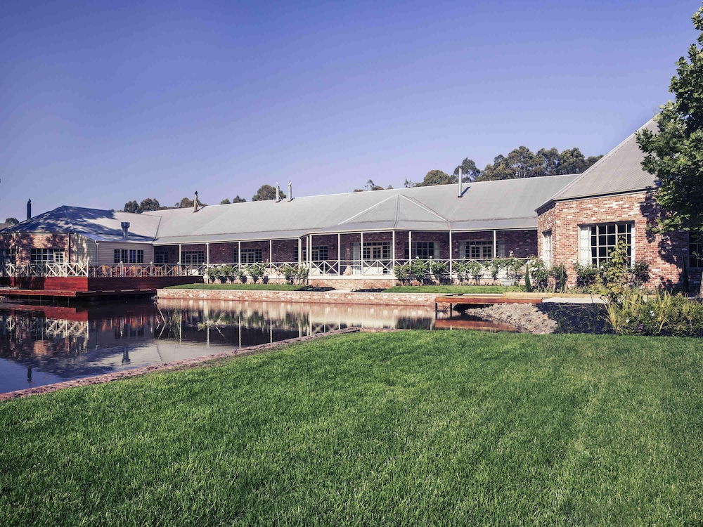 Mercure Ballarat Hotel and Convention Centre — 4-Star Luxury Hotel in Golden Point, Australia