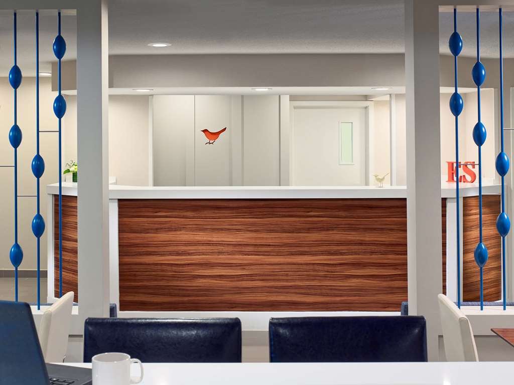Sonesta Simply Suites Cleveland Airport - photo 3