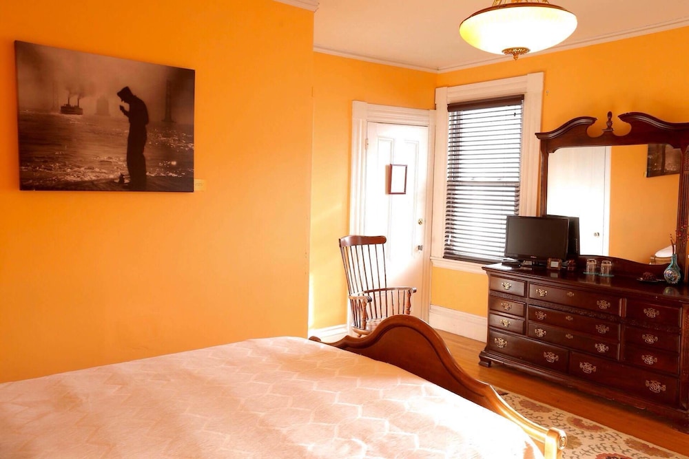 Stepping Stone Inn - photo 2